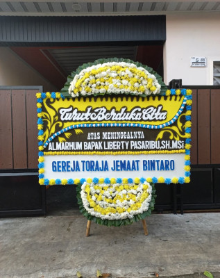 Papan Bunga Duka di Silaberanti